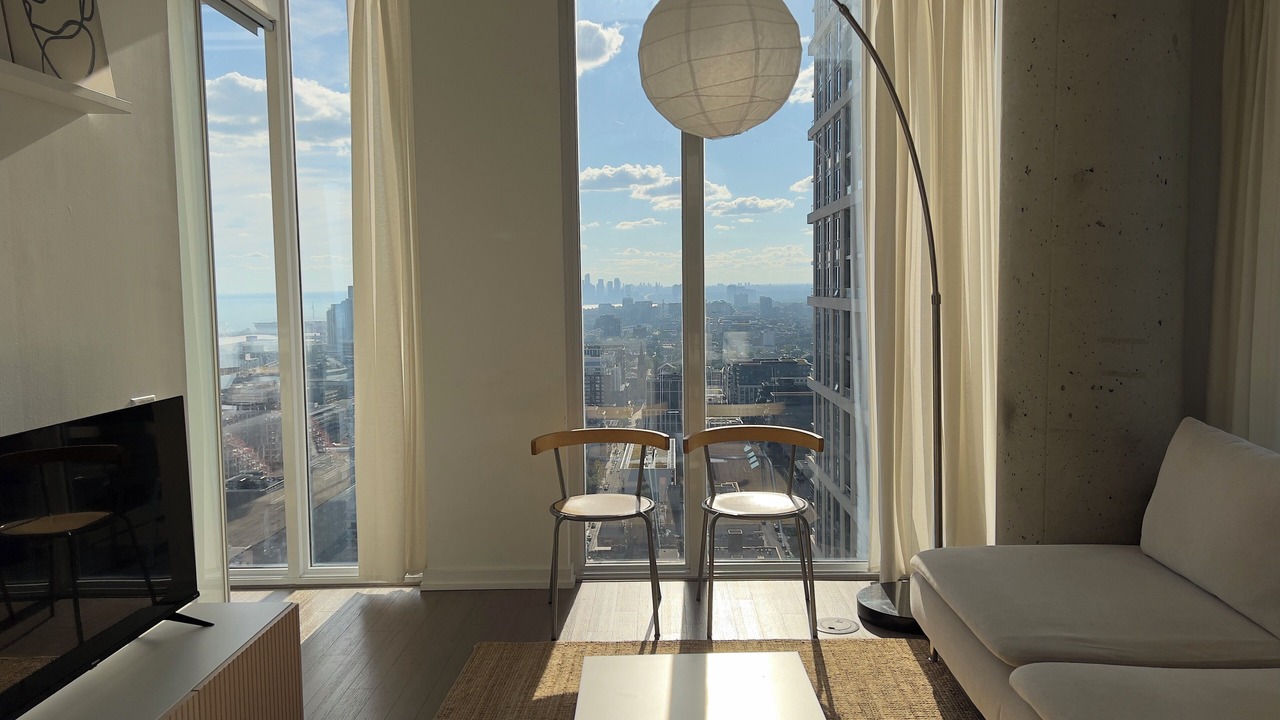 Photo of Livingroom in Wellington Place