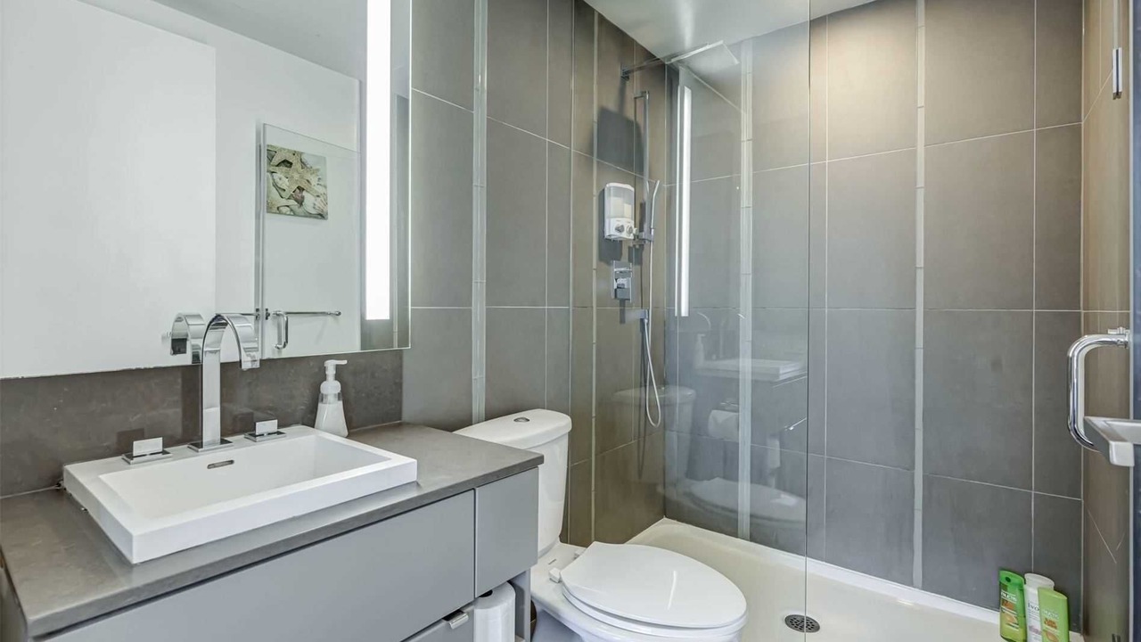 Photo of Bathroom in Wellington Place