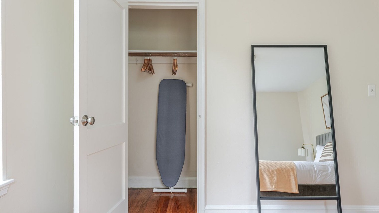 Photo of Bedroom in Central Square