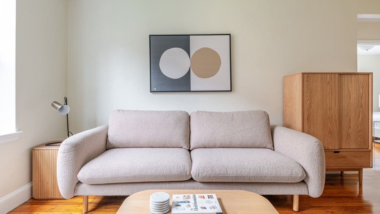 Photo of Livingroom in Central Square