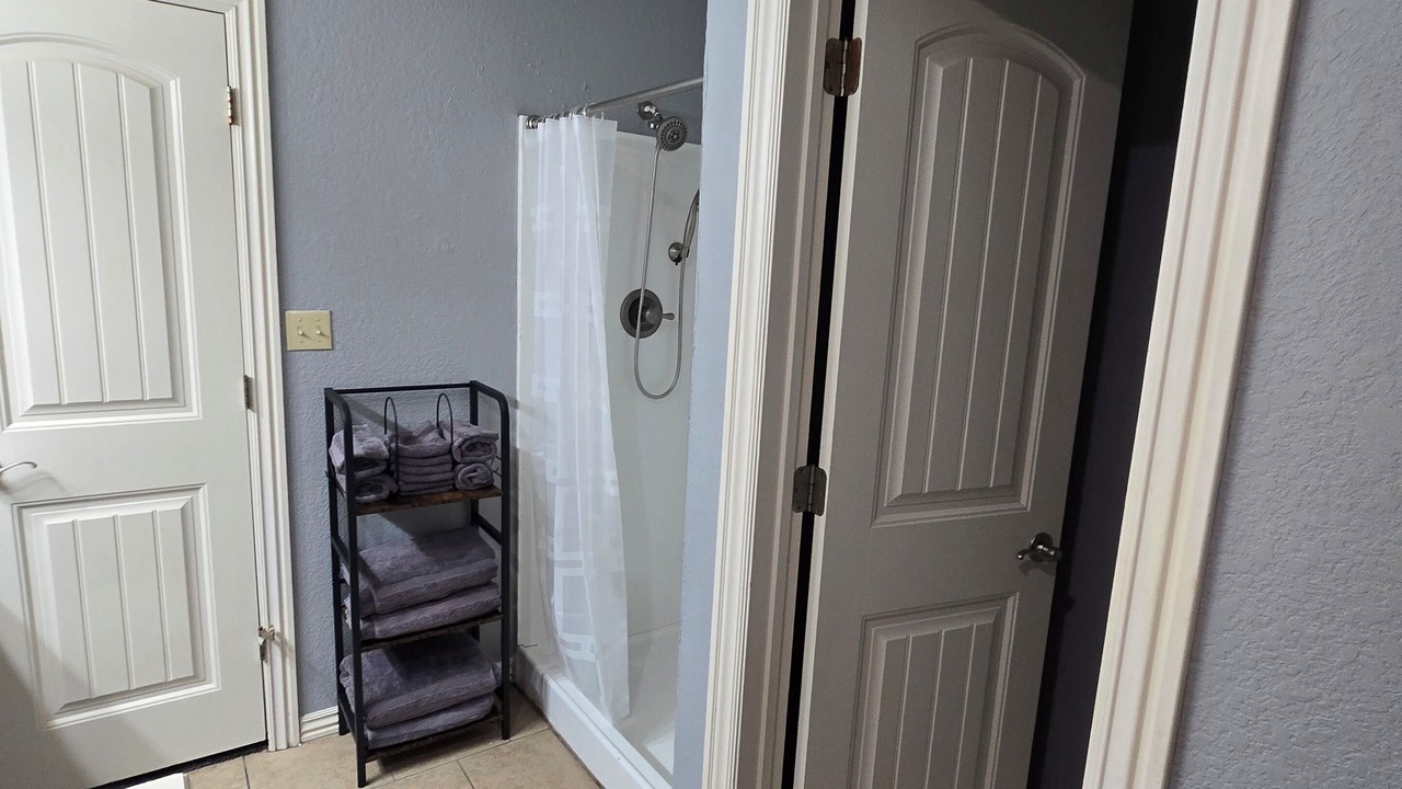 Photo of Bathroom in Barling