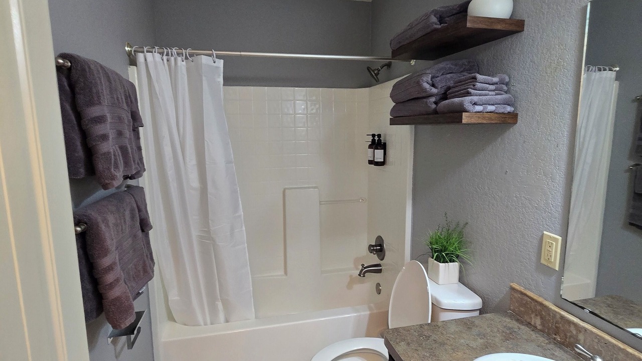 Photo of Bathroom in Barling