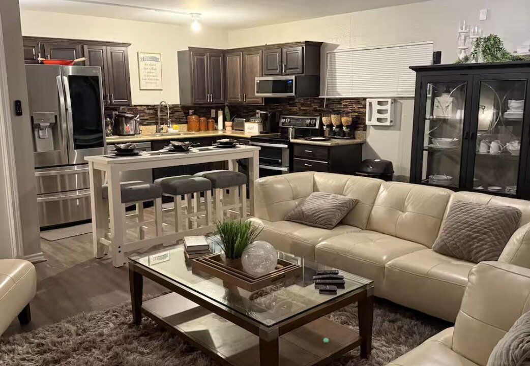 Photo of Livingroom in Cleveland
