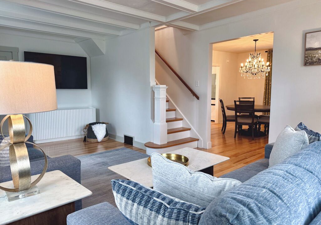Photo of Livingroom in Sherrill