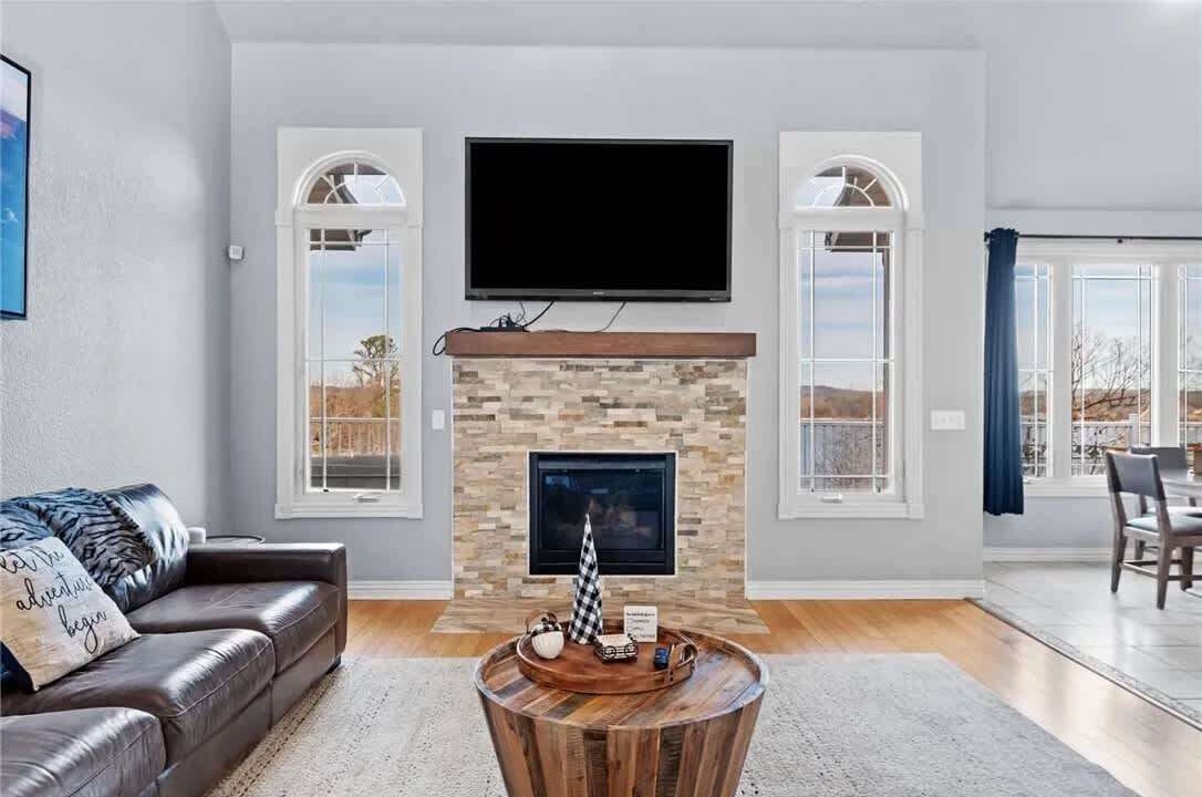 Photo of Livingroom in Rogers