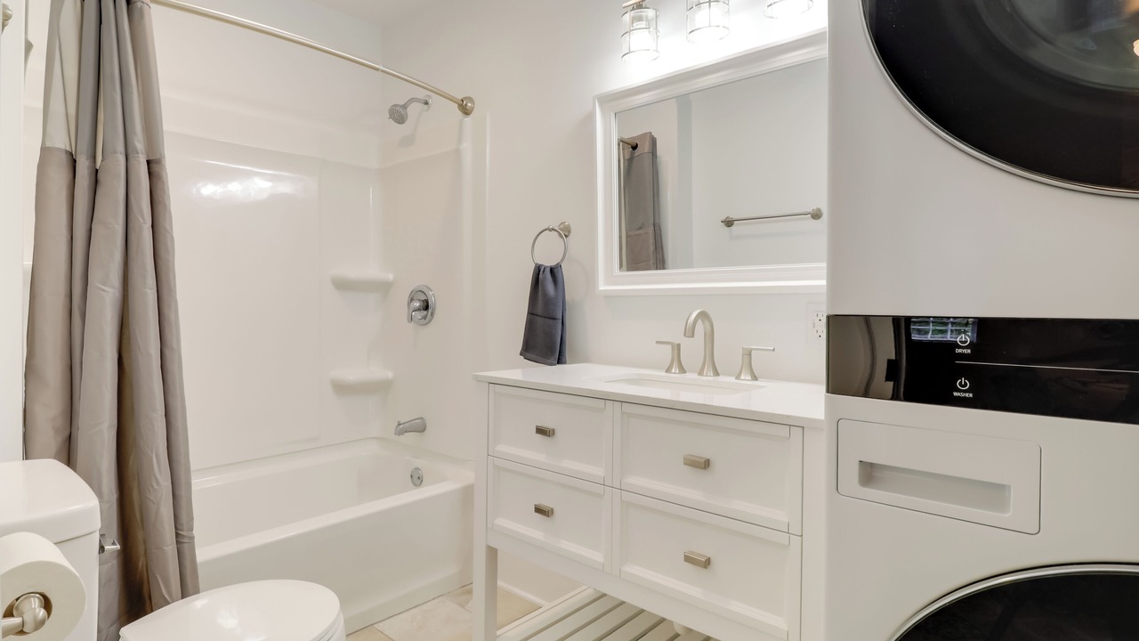 Photo of Bathroom in Edenton
