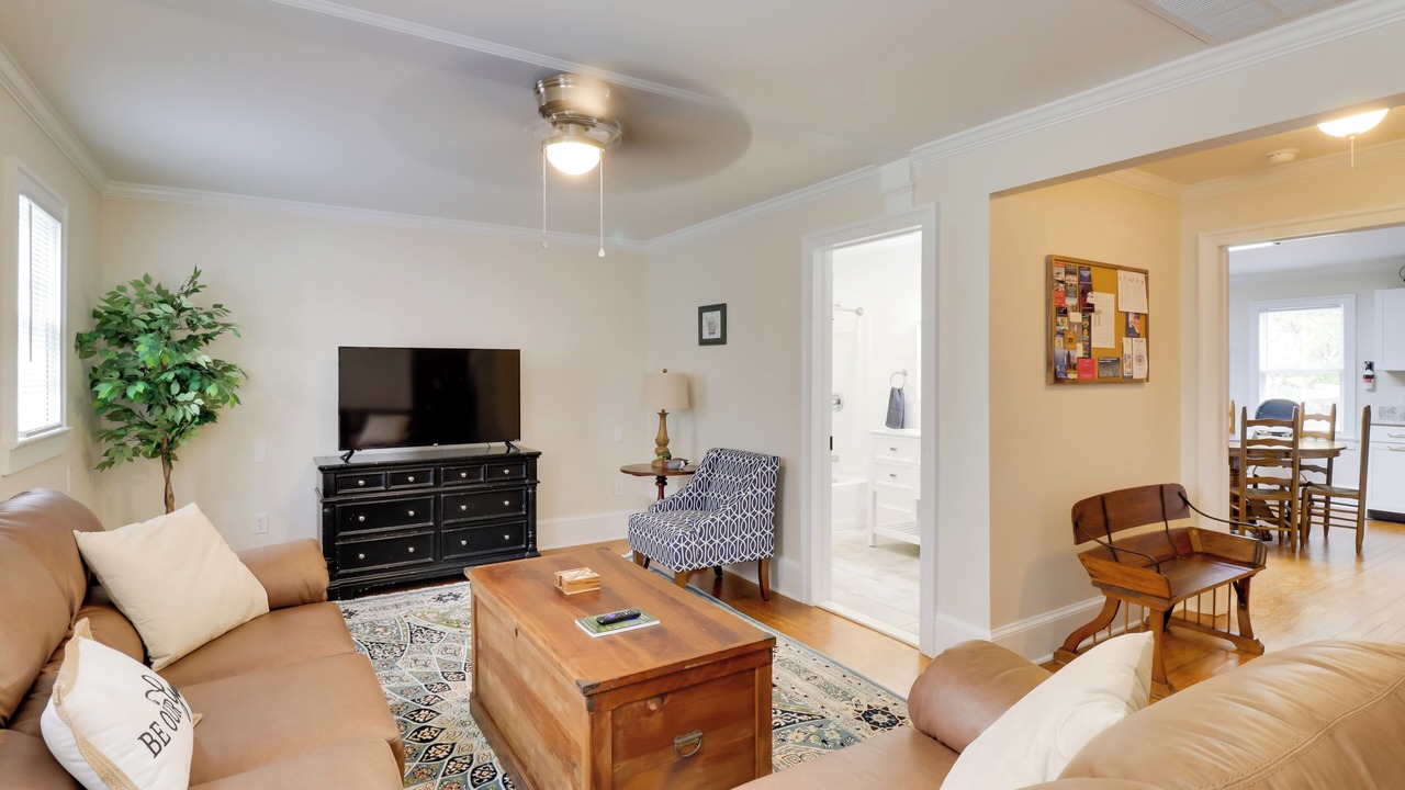 Photo of Livingroom in Edenton