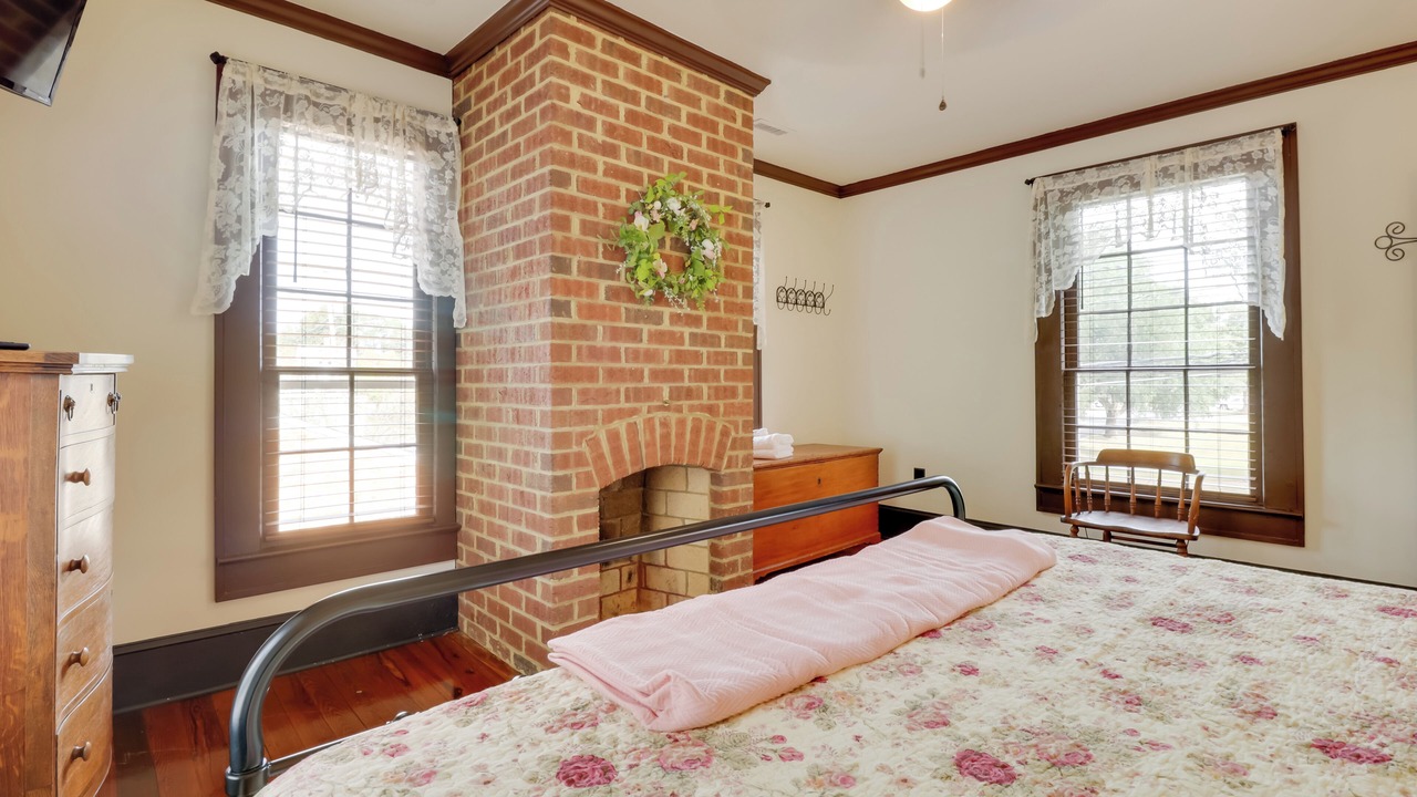 Photo of Bedroom in Edenton