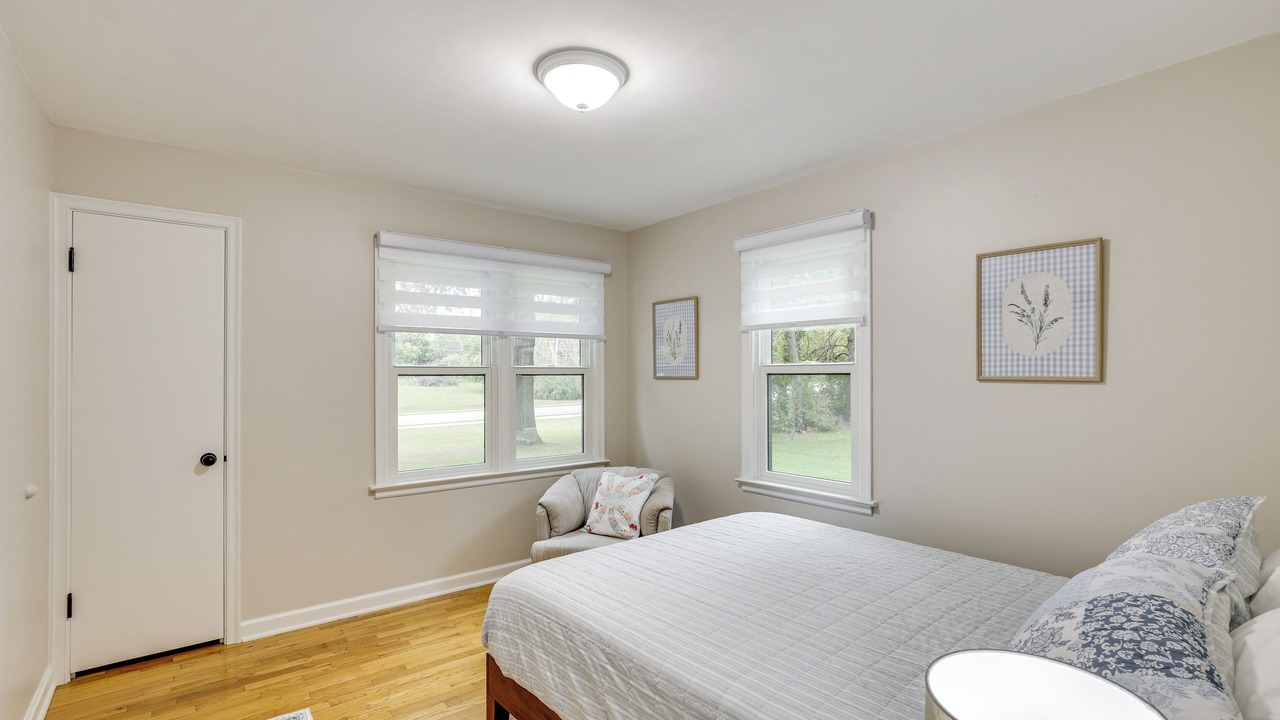 Photo of Bedroom in Pauline