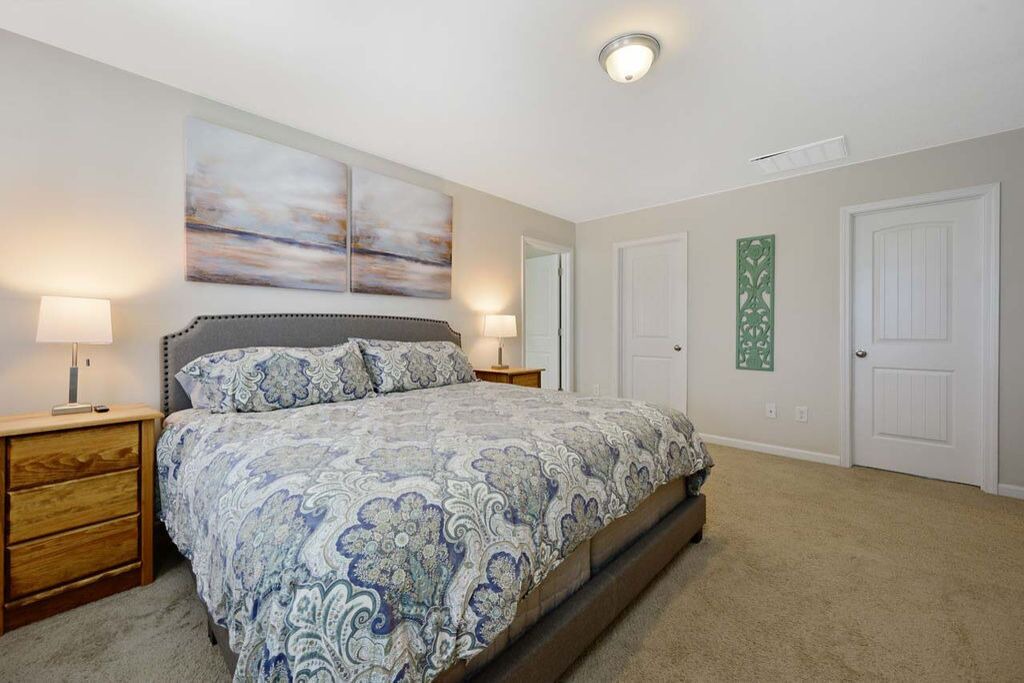 Photo of Bedroom in Garner