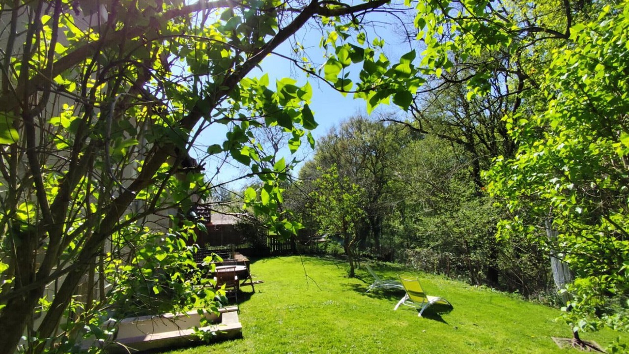 Photo of Outdoor in Ballan-Mire
