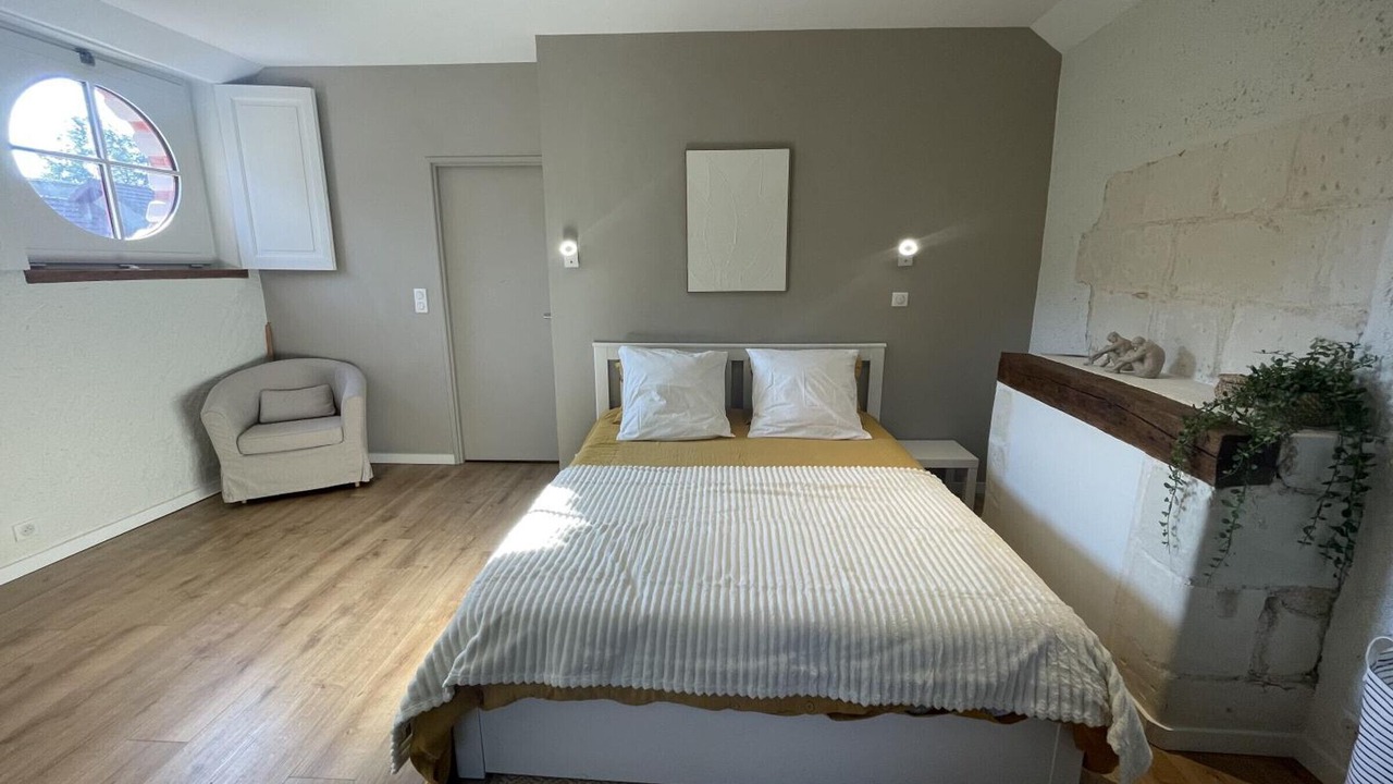 Photo of Bedroom in Ballan-Mire
