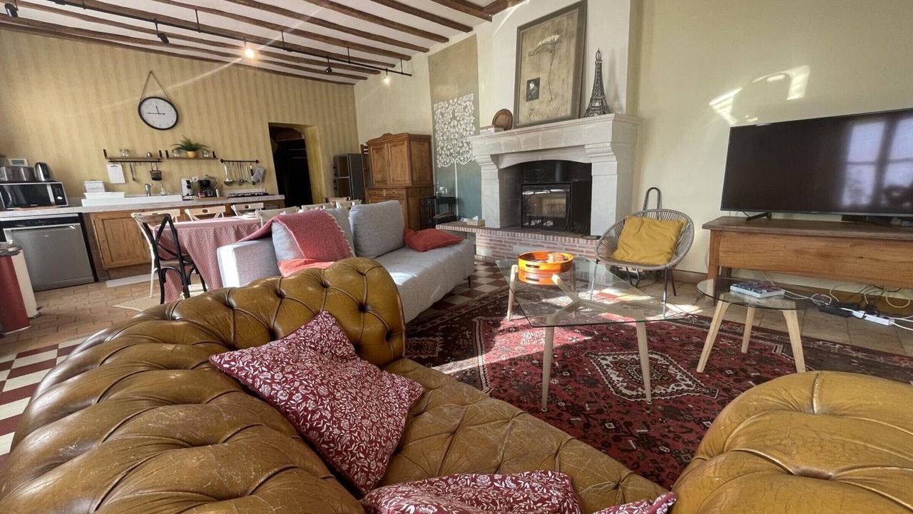Photo of Livingroom in Ballan-Mire