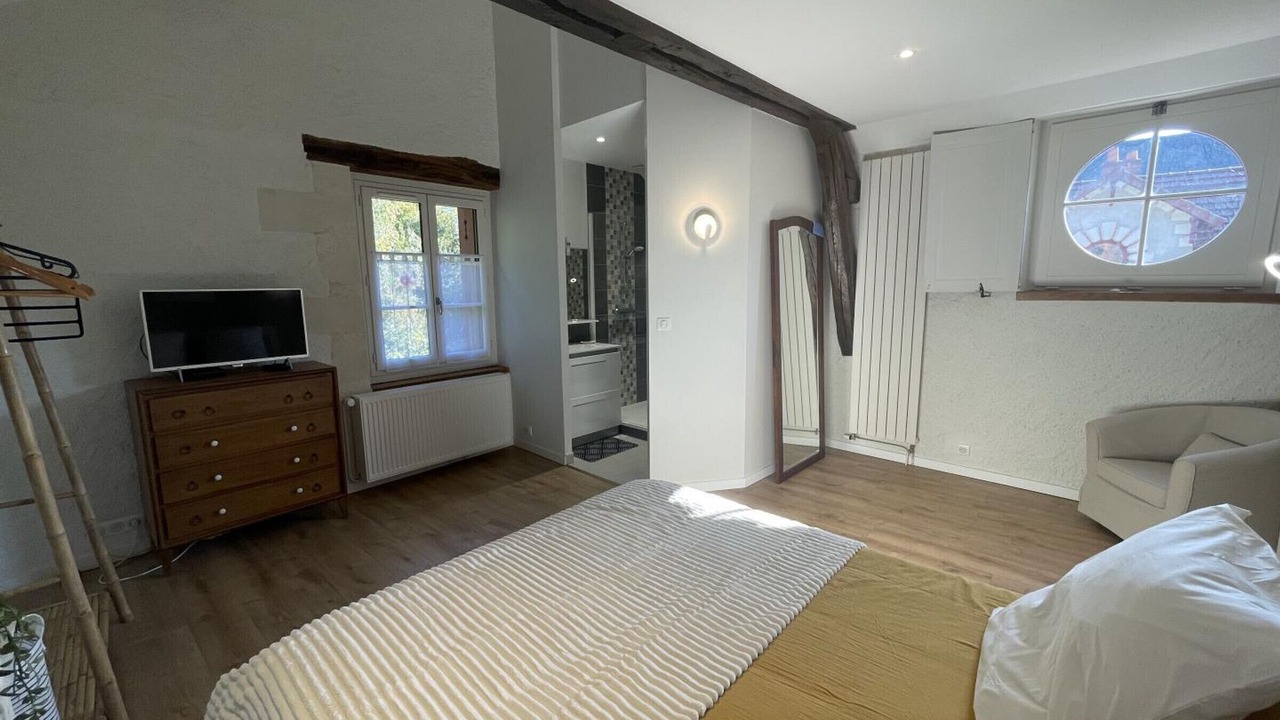 Photo of Bedroom in Ballan-Mire