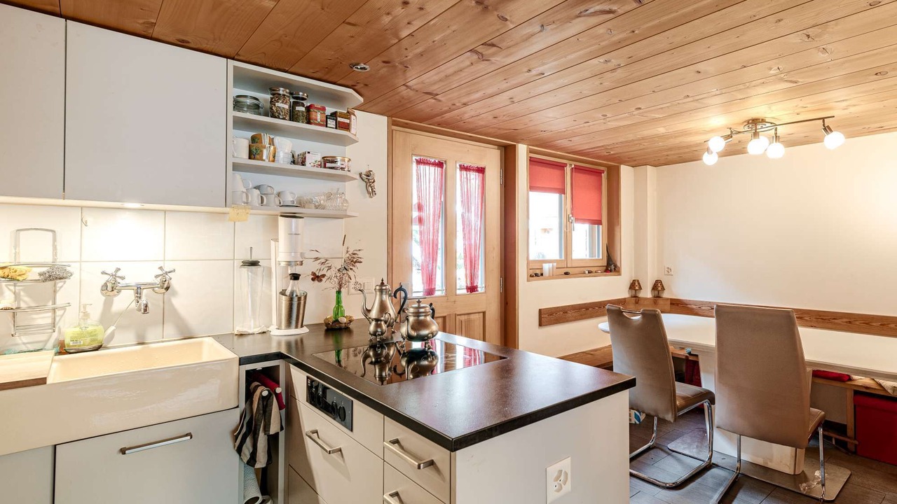 Photo of Others in Jaun