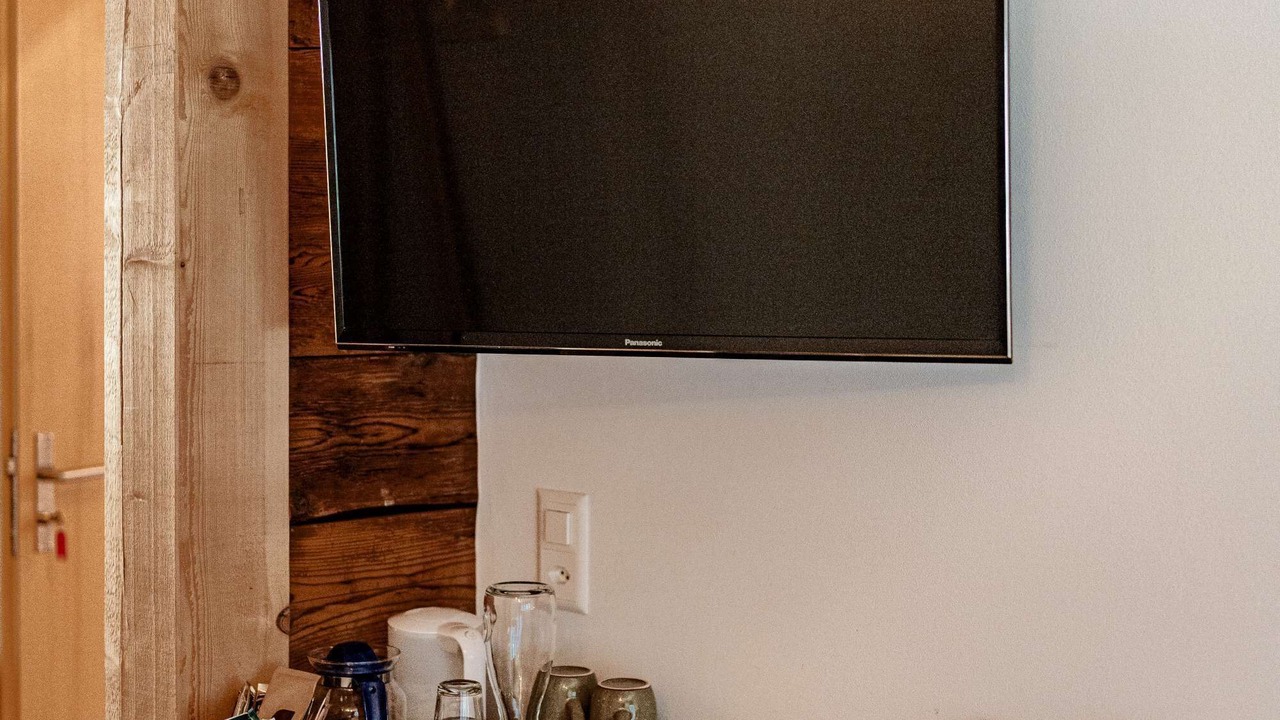 Photo of Others in Jaun