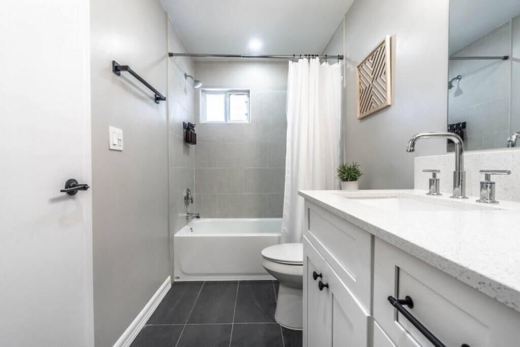 Photo of Bathroom in Neartown