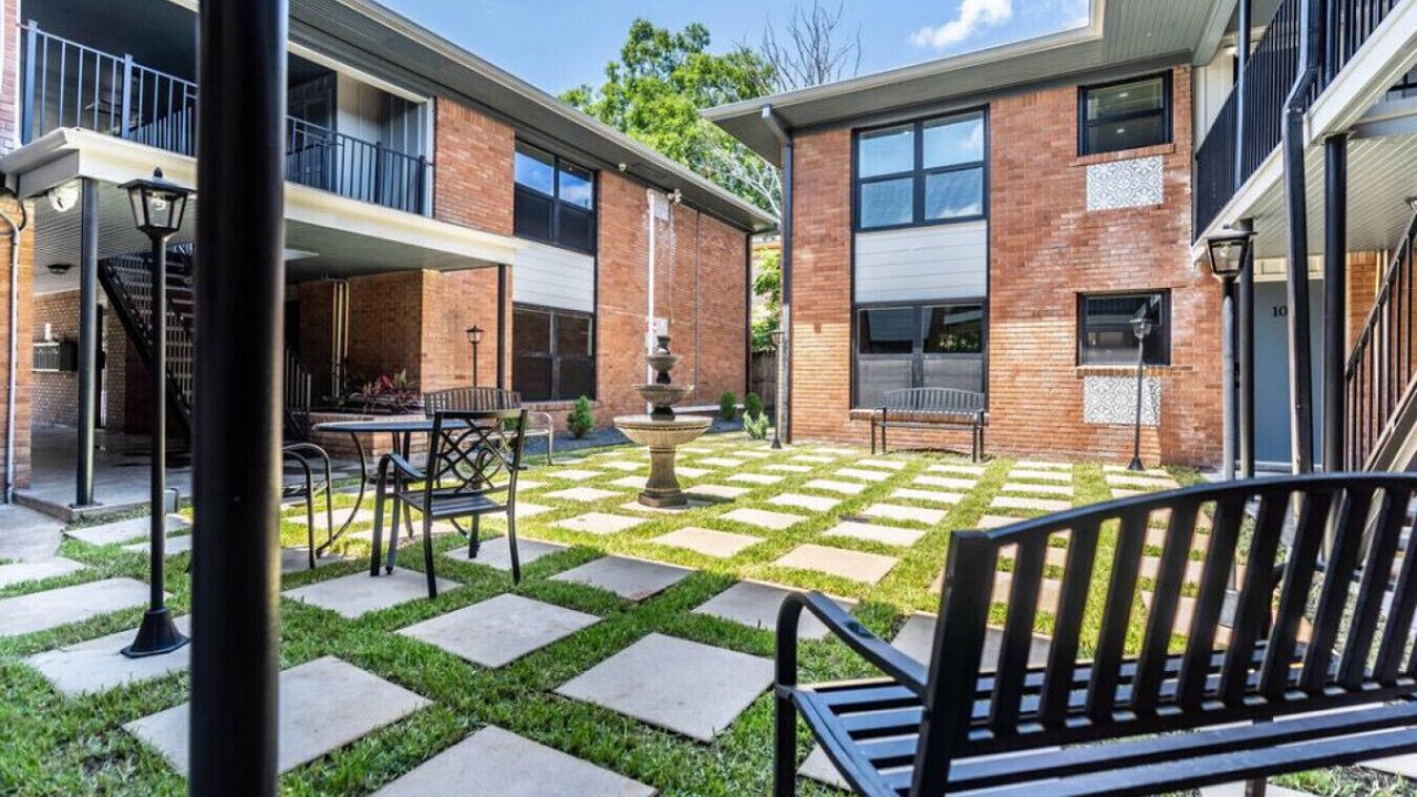 Photo of Outdoor in Neartown