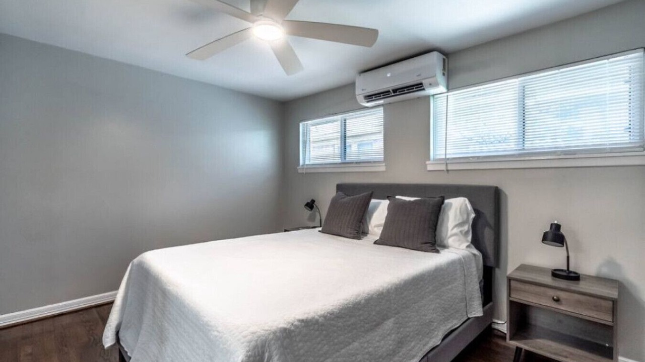 Photo of Bedroom in Neartown
