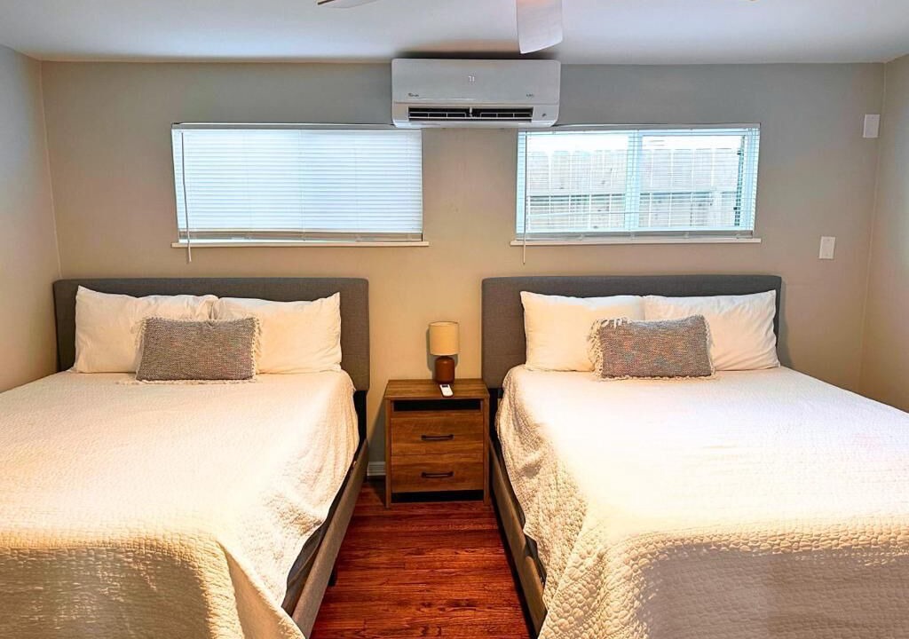Photo of Bedroom in Neartown