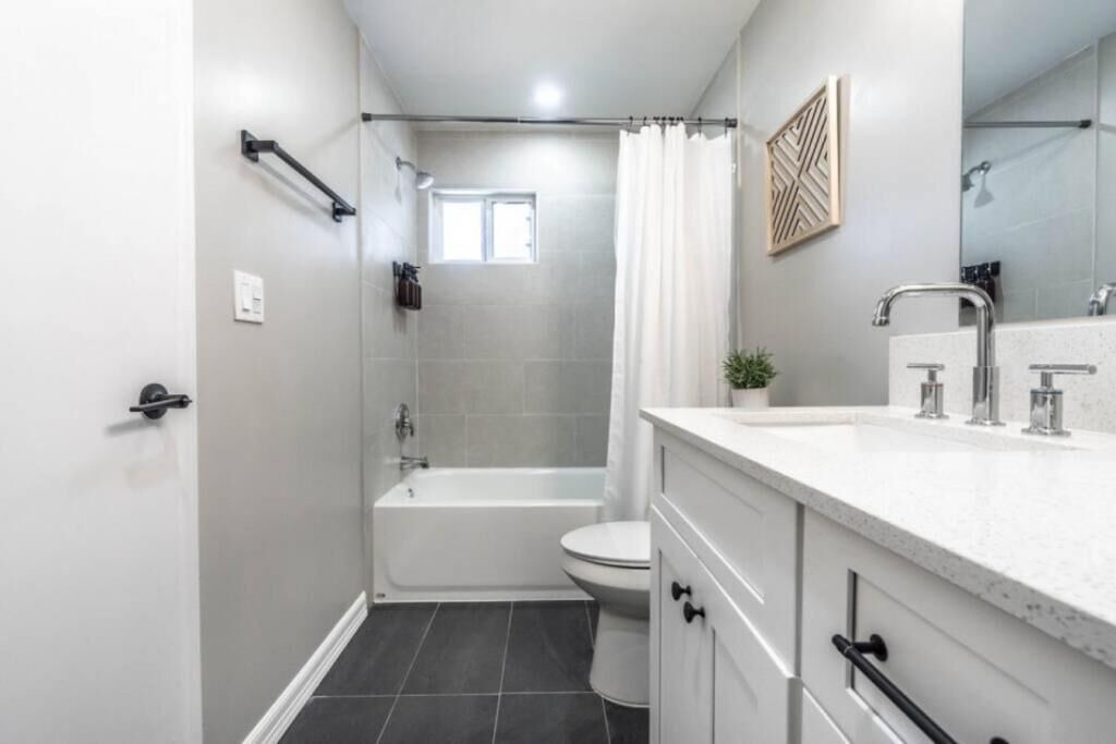Photo of Bathroom in Neartown