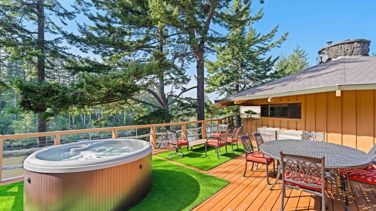 Photo of Outdoor in Saunders Lake
