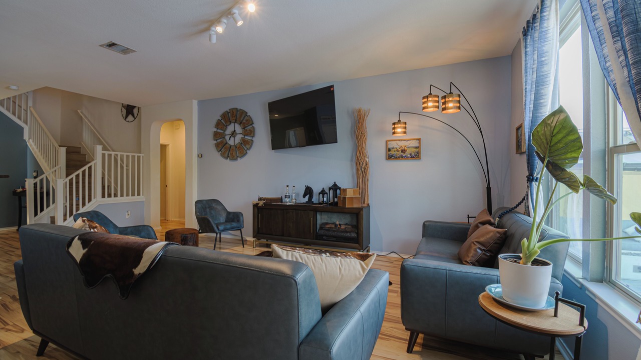 Photo of Livingroom in Bastrop