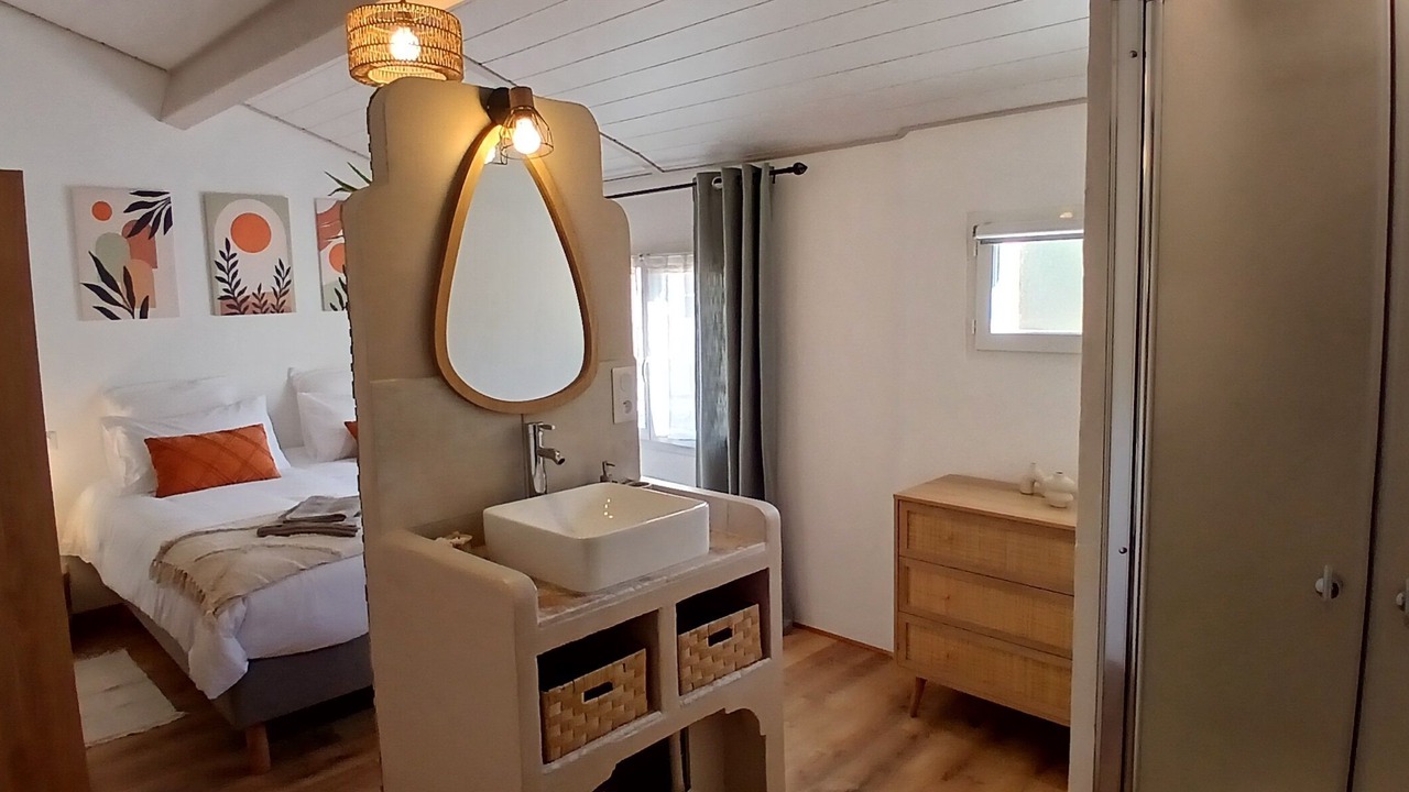 Photo of Bedroom in Saint-Georges