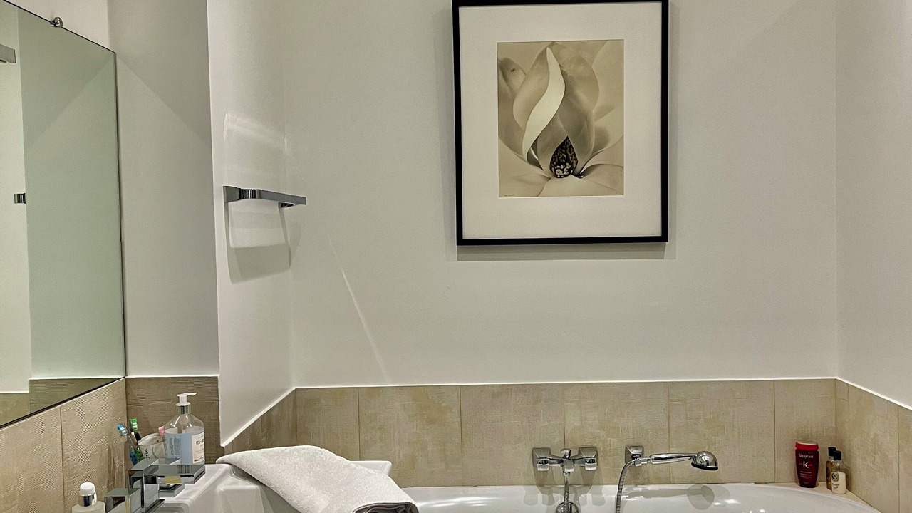 Photo of Bathroom in Neuilly-sur-Seine