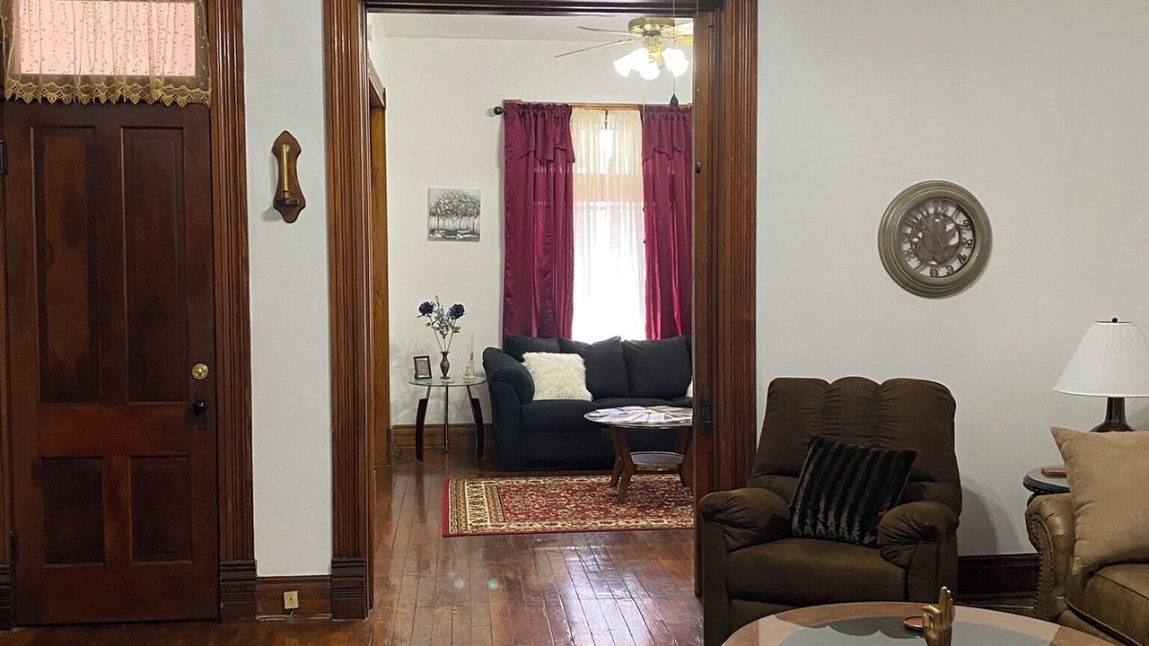 Photo of Livingroom in St. Joseph