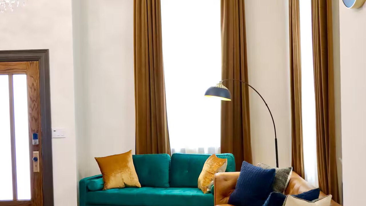 Photo of Livingroom in Burlington