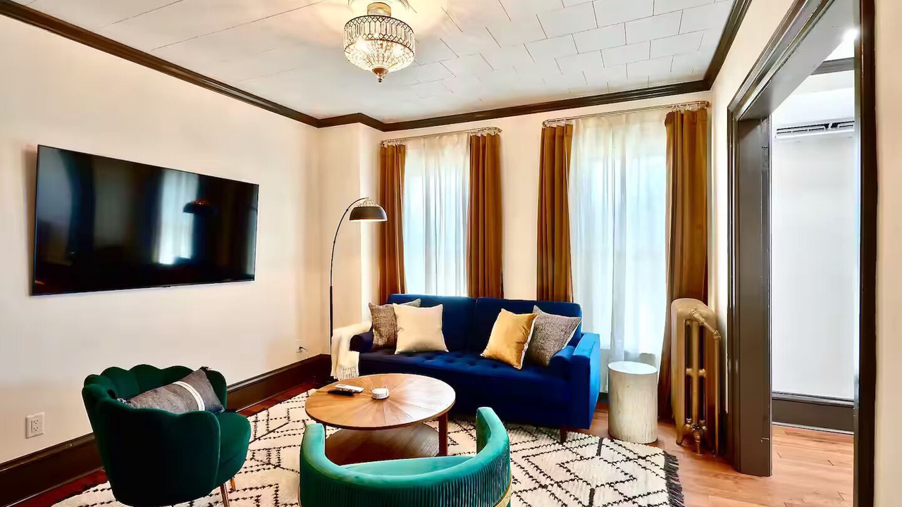 Photo of Livingroom in Burlington