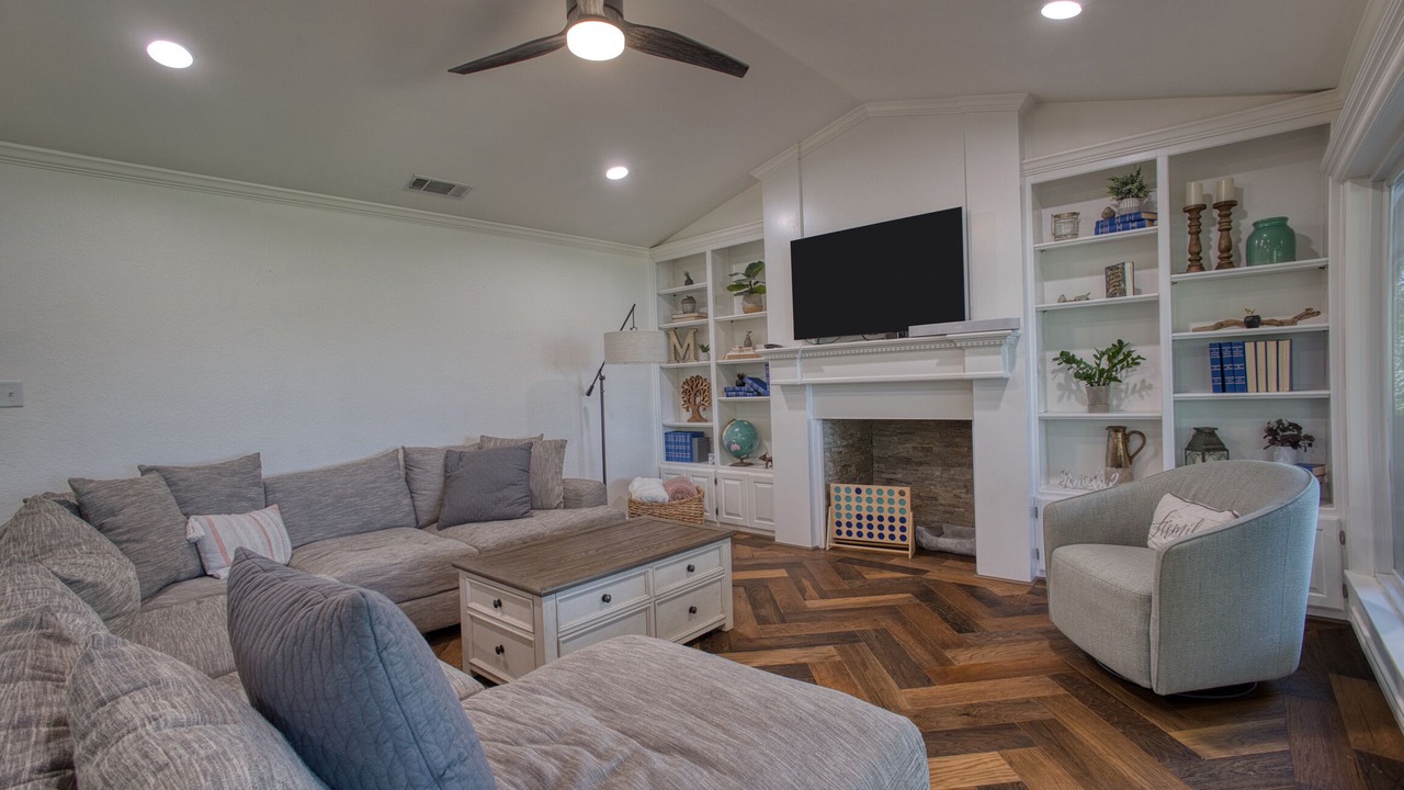 Photo of Livingroom in Lake Brownwood