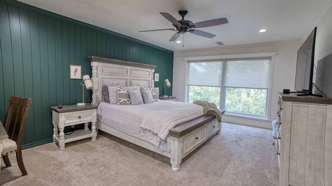 Photo of Bedroom in Lake Brownwood