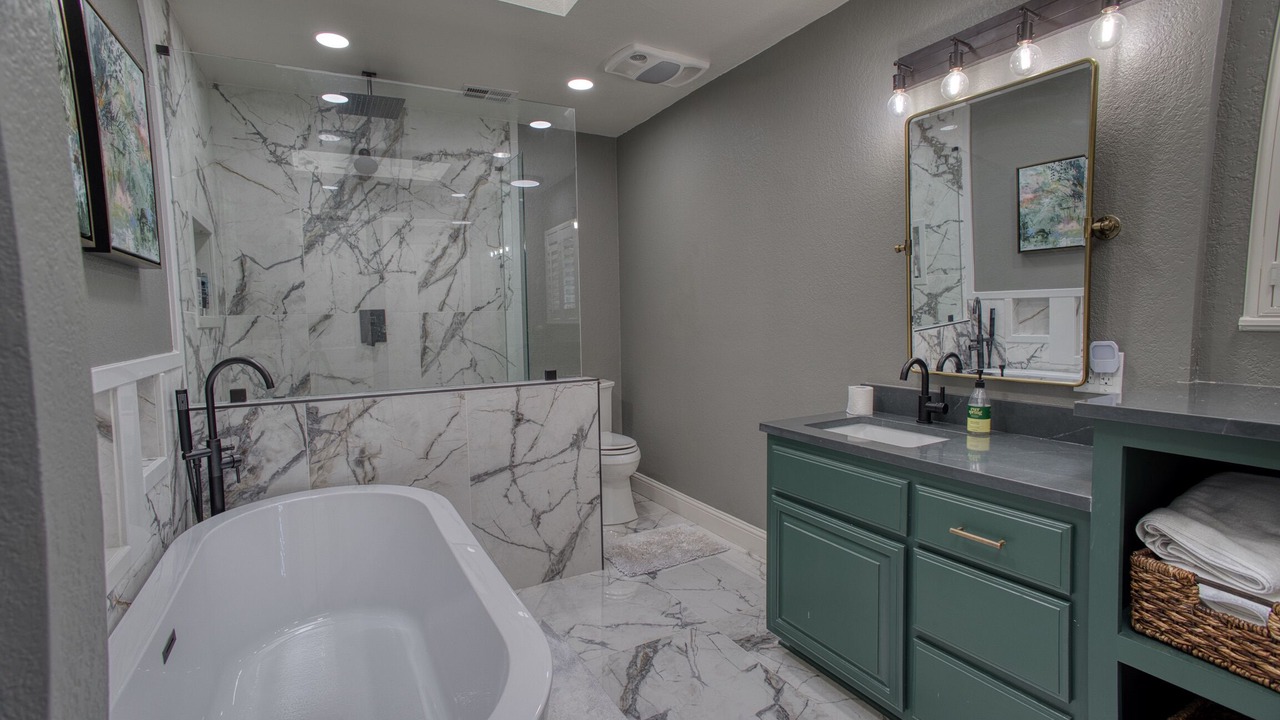 Photo of Bathroom in Lake Brownwood