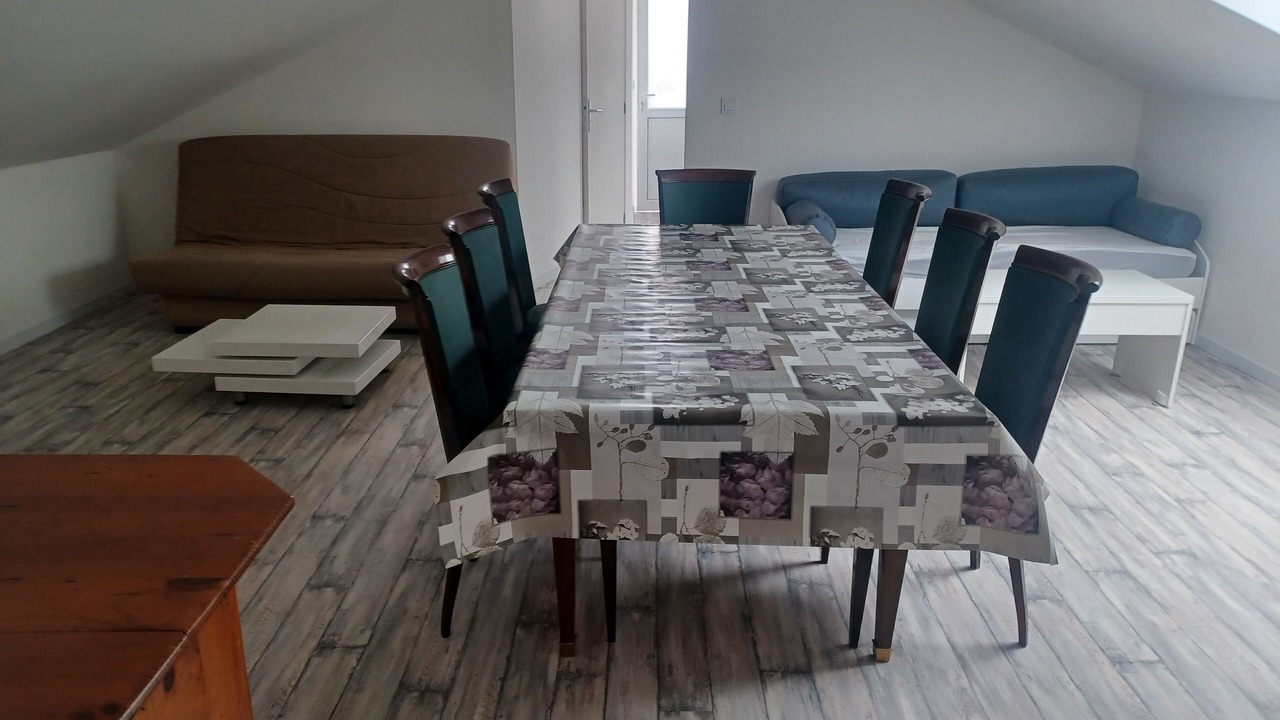 Photo of Others in Vions