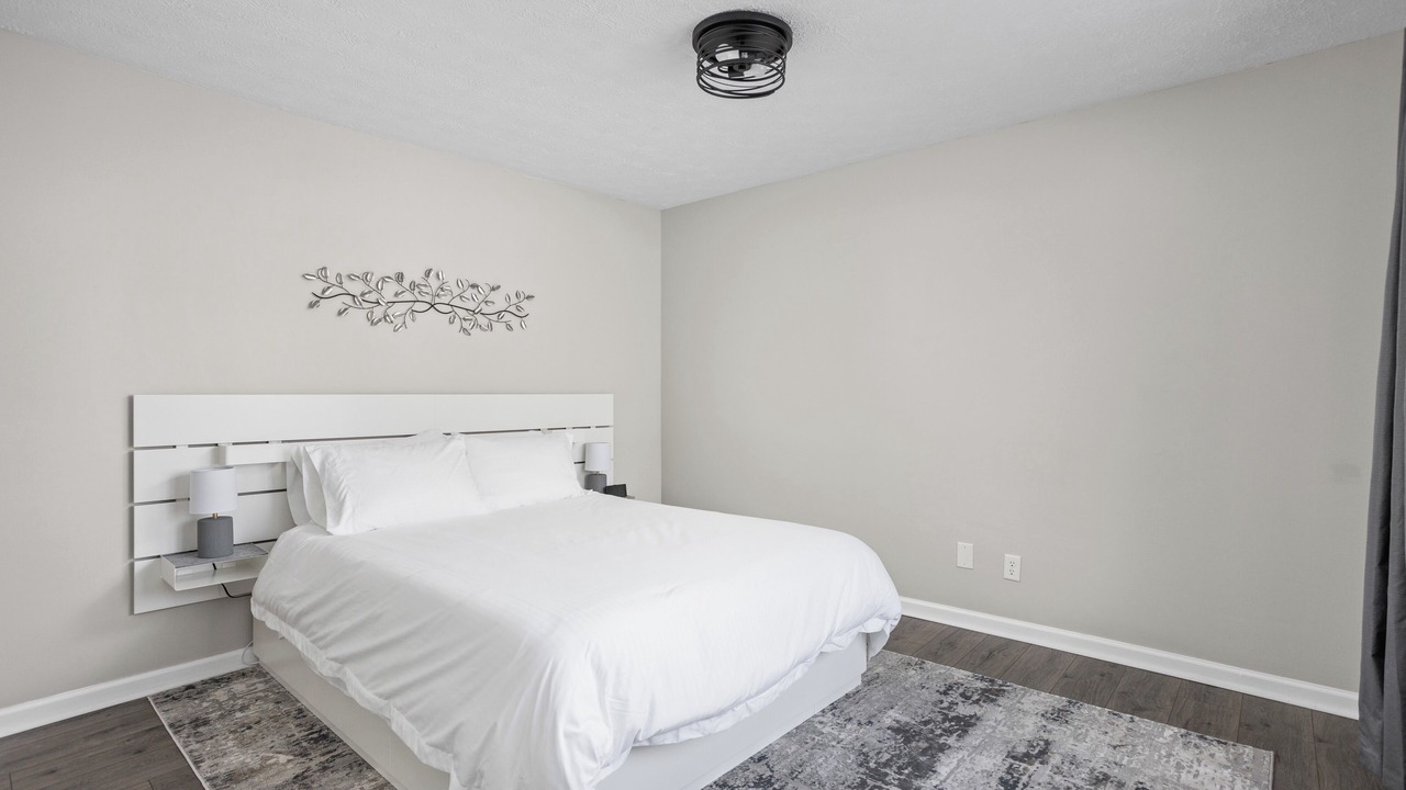 Photo of Bedroom in Greenwood
