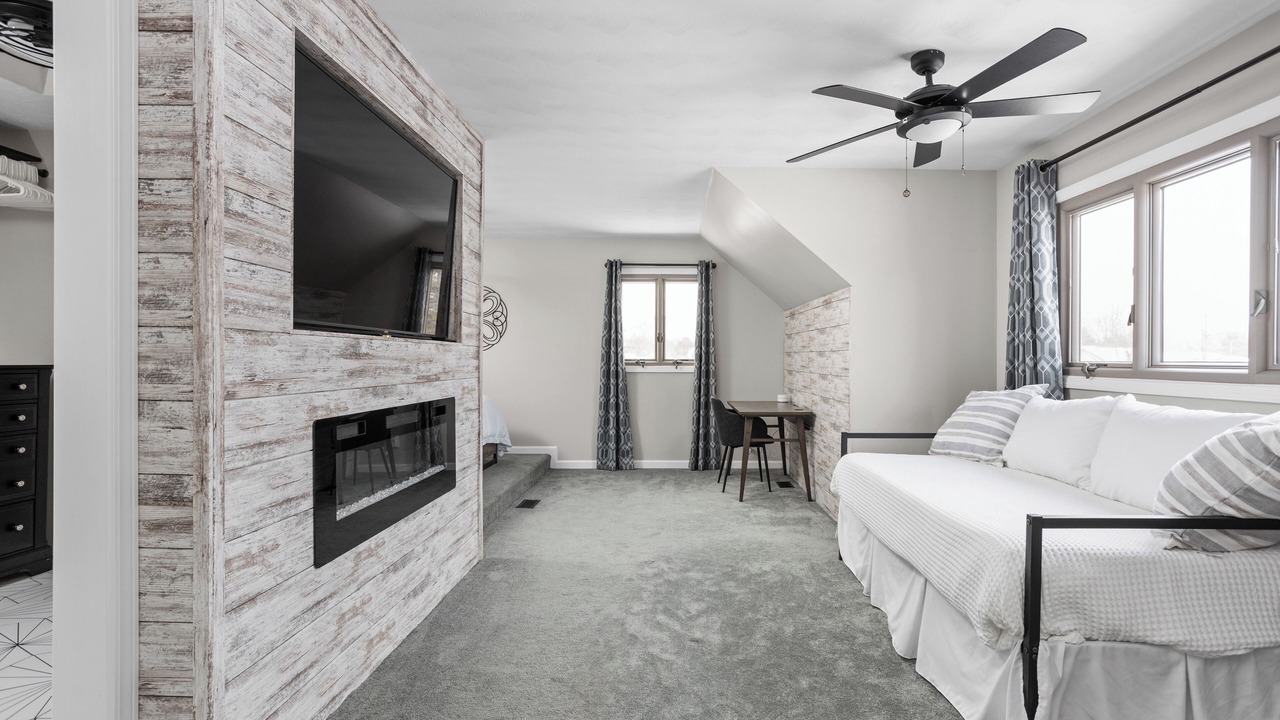 Photo of Bedroom in Greenwood