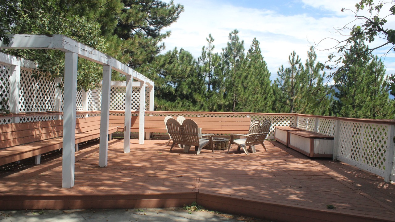 Photo of Patio Balcony in Running Springs