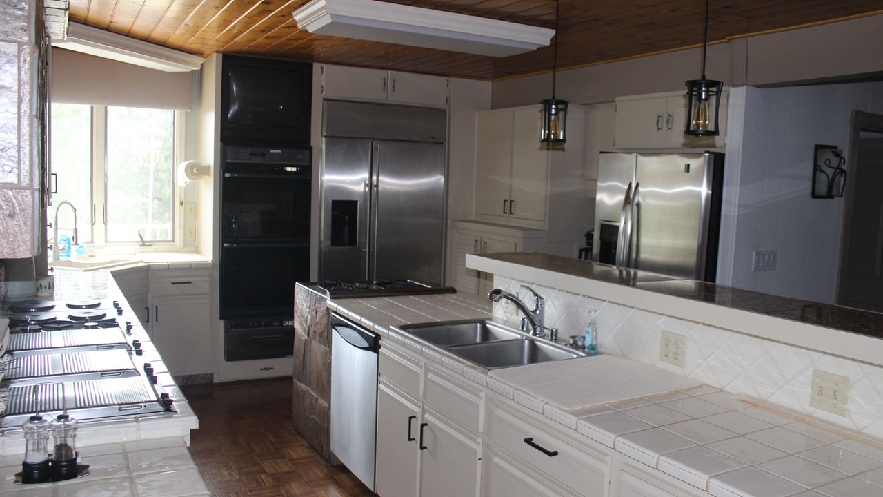 Photo of Kitchen in Running Springs