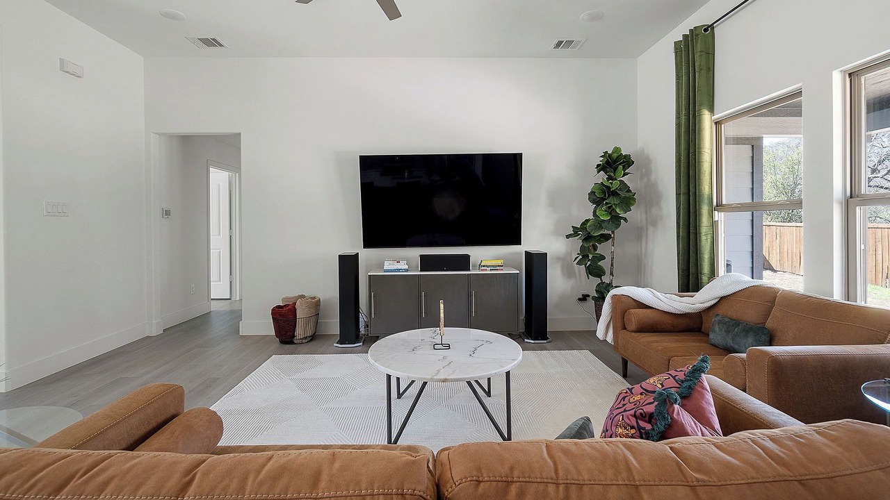 Photo of Livingroom in Oak Cliff