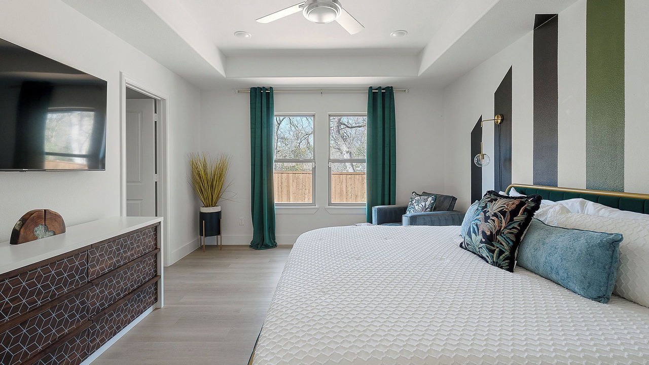 Photo of Bedroom in Oak Cliff