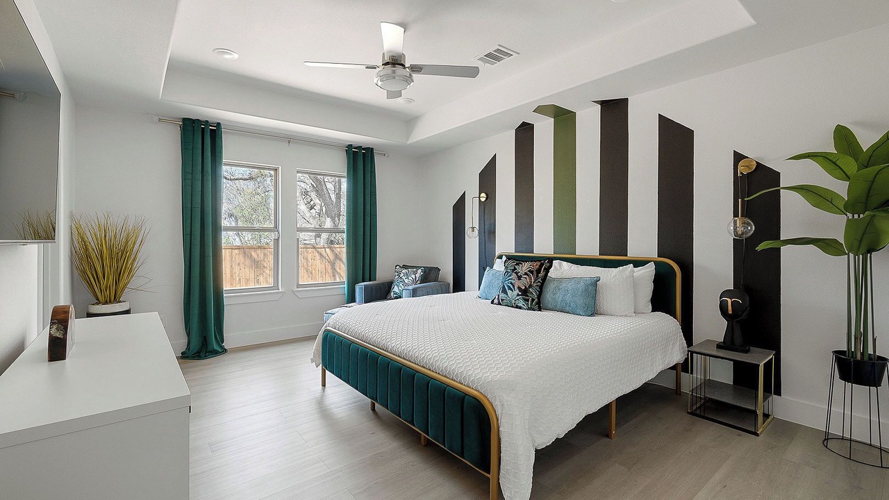 Photo of Bedroom in Oak Cliff