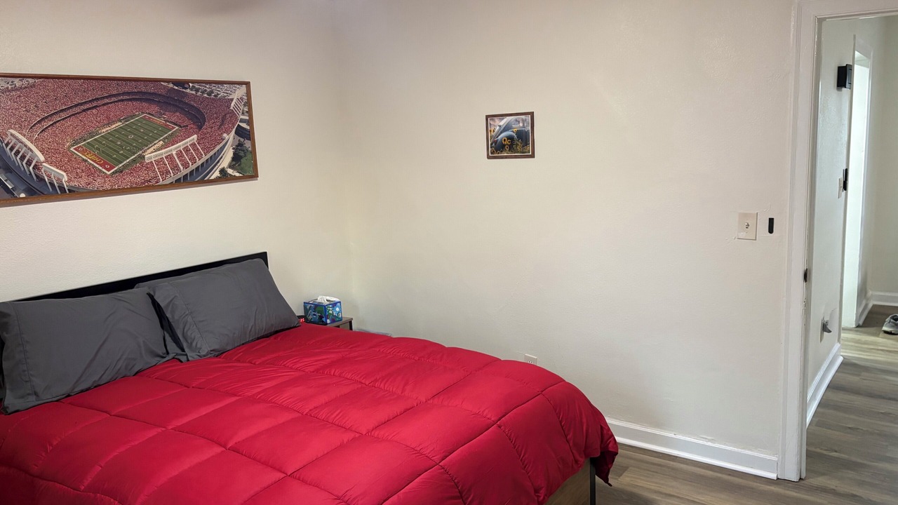 Photo of Bedroom in Lawrence