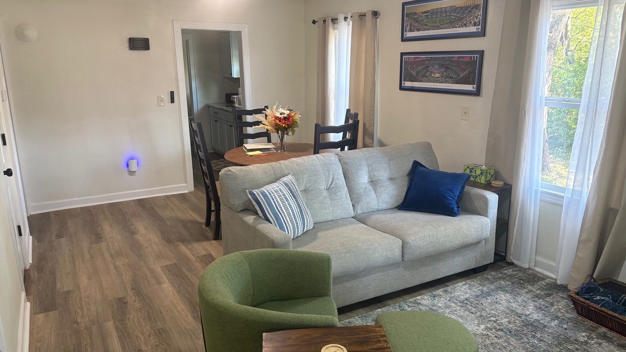 Photo of Livingroom in Lawrence