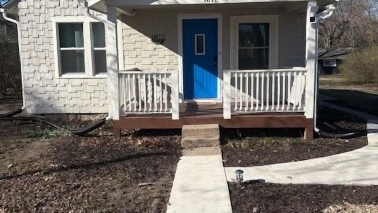 Photo of Outdoor in Lawrence