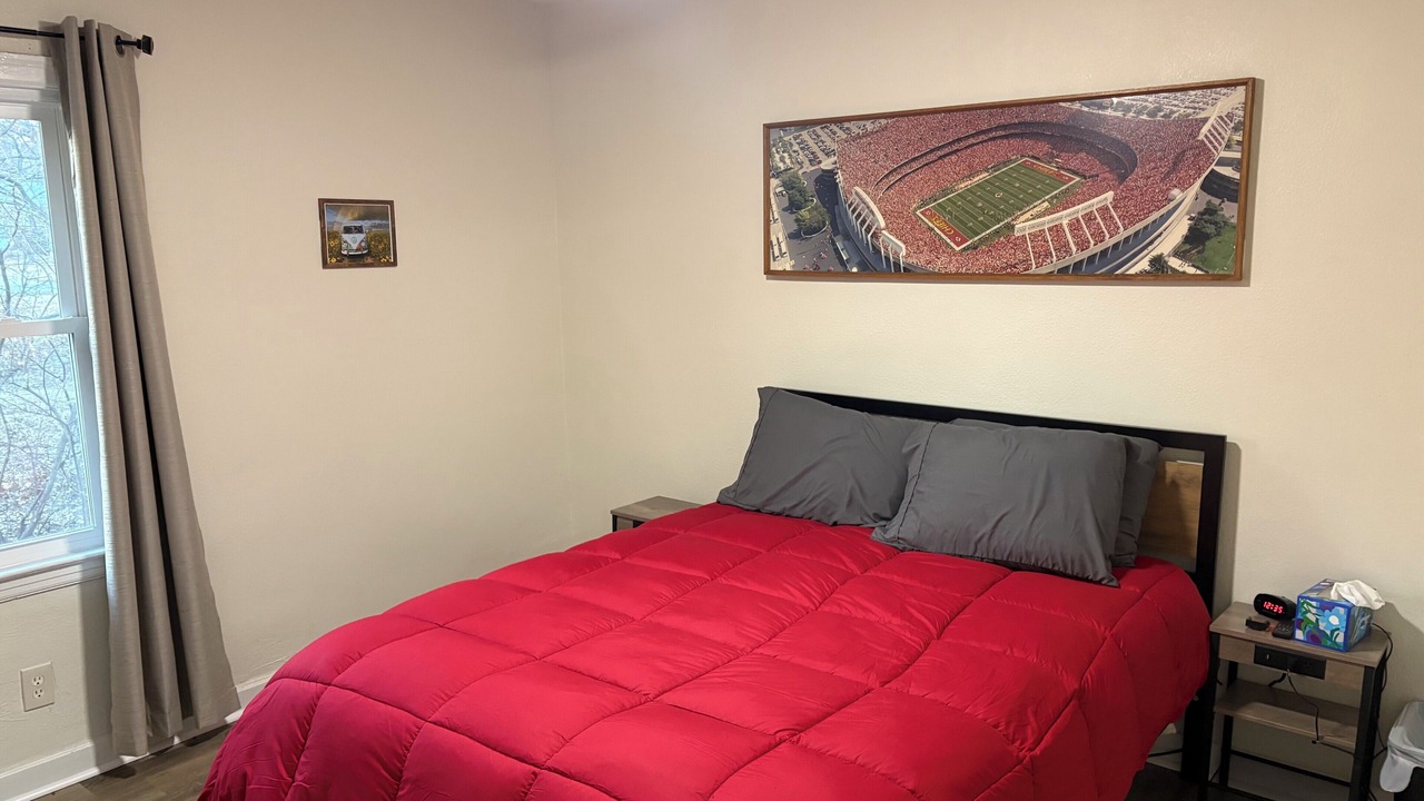 Photo of Bedroom in Lawrence