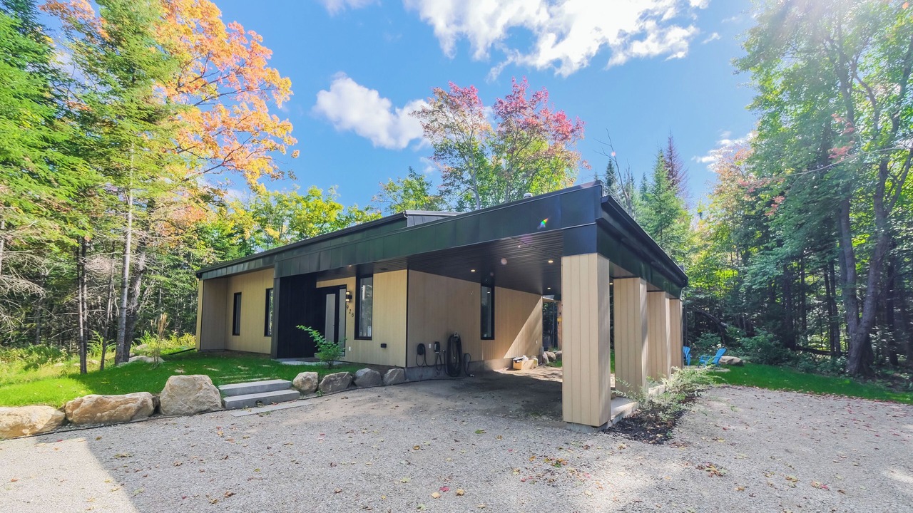 Photo of Outdoor in Notre-Dame-de-la-Merci