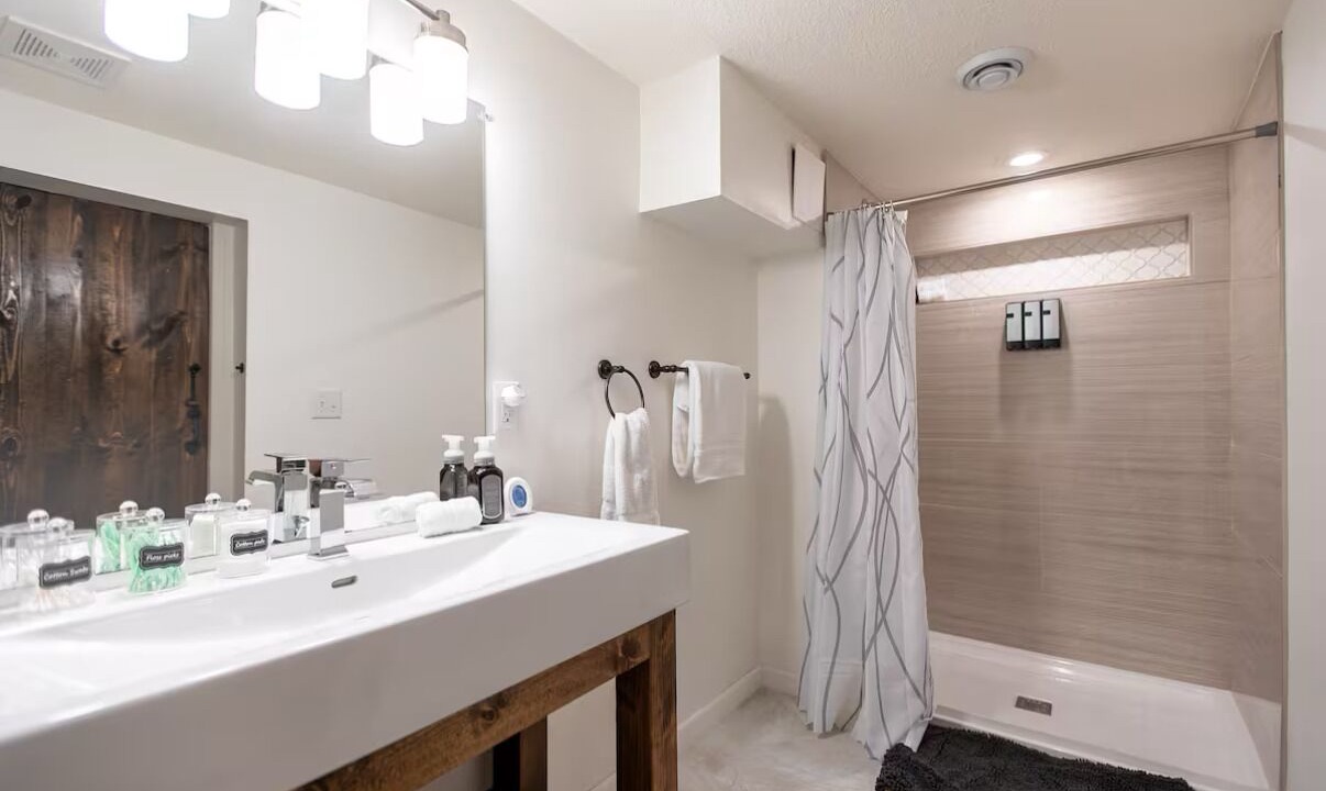 Photo of Bathroom in Diamond Lake