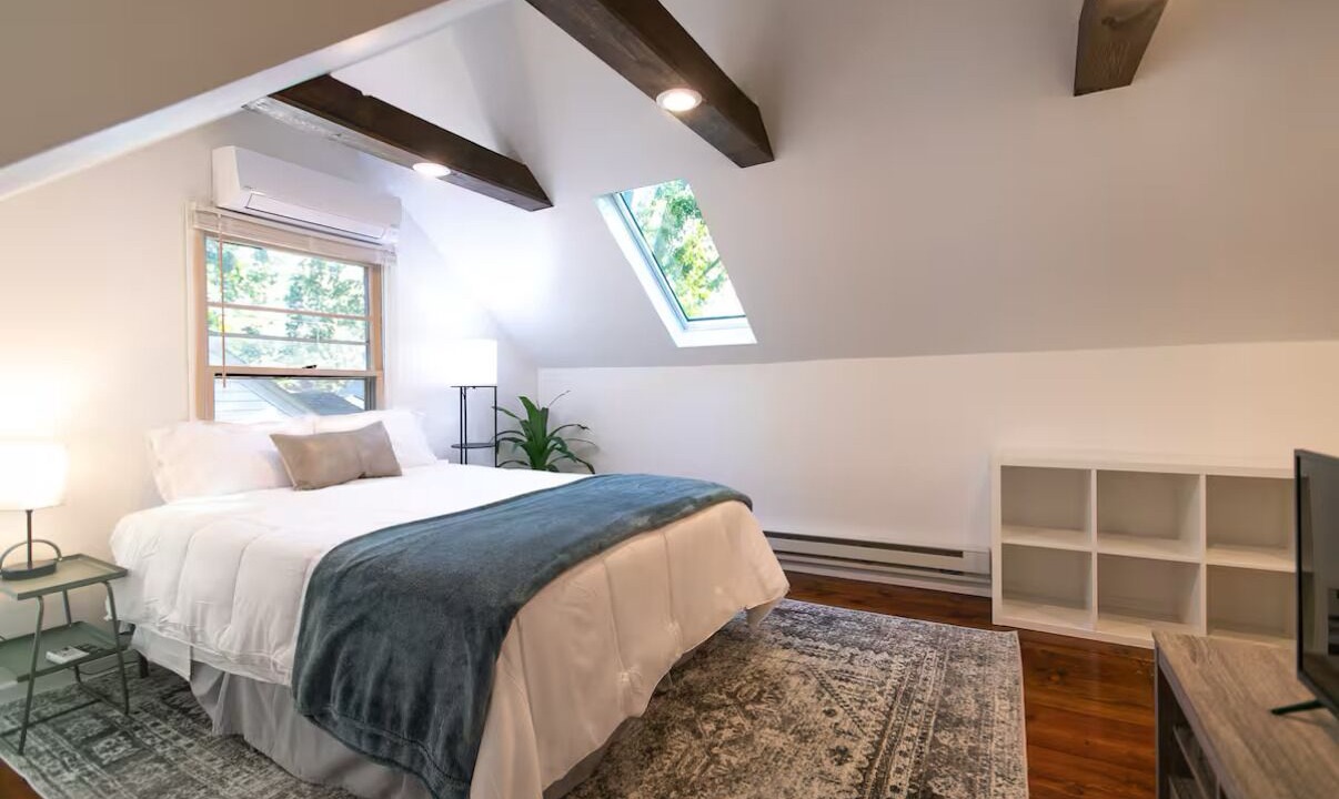 Photo of Bedroom in Diamond Lake